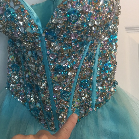 Terani couture 💃🏻PROM DRESS💃🏻SWEET 16💃🏻 - Picture 7 of 8